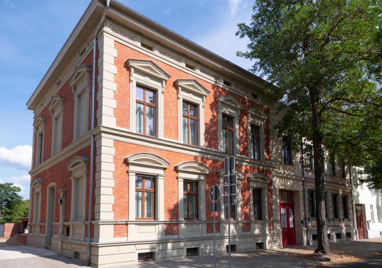 Liebknecht 13 Otel Bernburg Dış mekan fotoğraf
